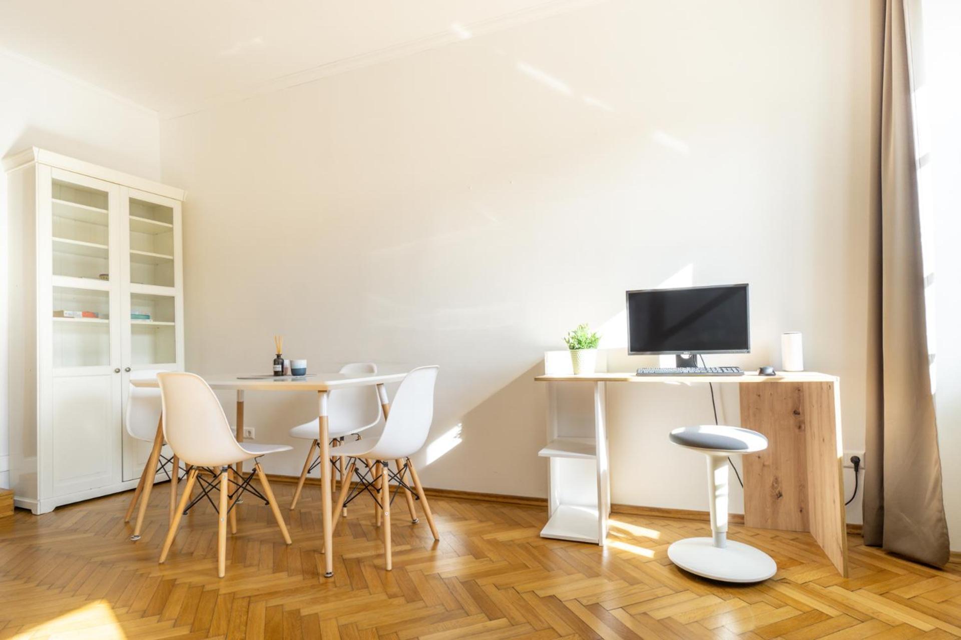 Apartamento Next To Stadion, Near To Lainzer Tiergarten Viena Exterior foto